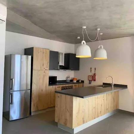 Village Point 2 Bedroom *